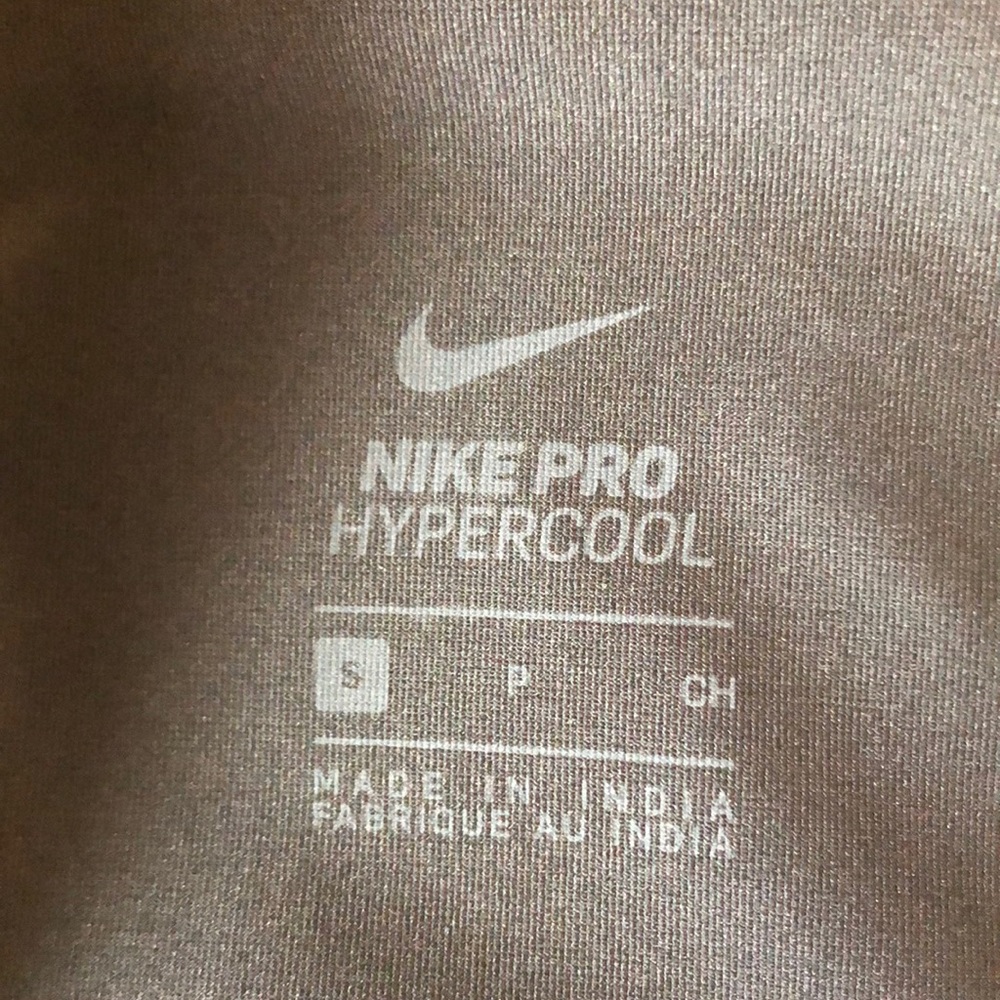 Nike Pro HyperCool Mid Rise Training Crops - Picture 6 of 9
